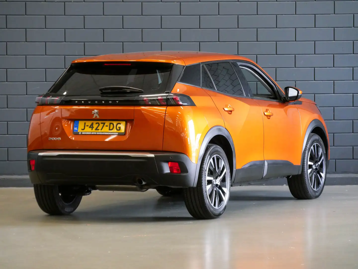 Peugeot 2008 1.2 101PK PureTech Active | APPLE CARPLAY | CRUISE Oranje - 2