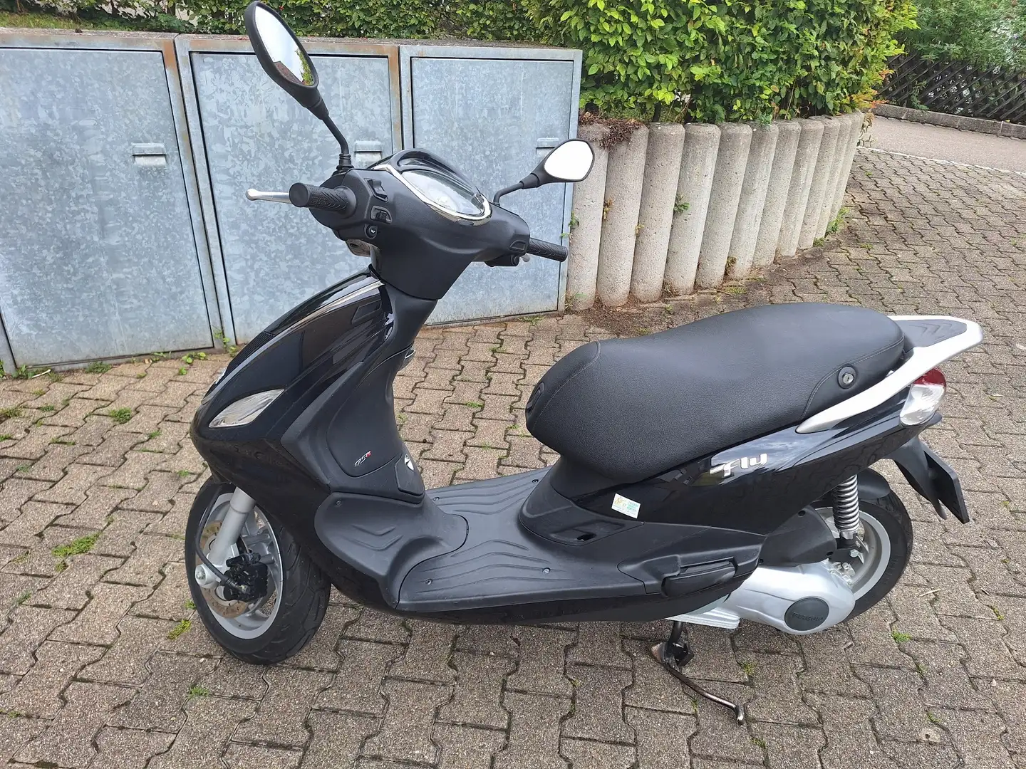 Piaggio Fly 125 Piaggio New Fly 125 ie 3V Nero - 2