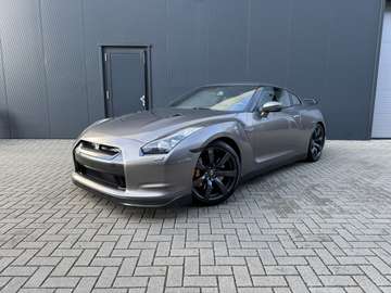 R35 Black Edition 3.8L V6