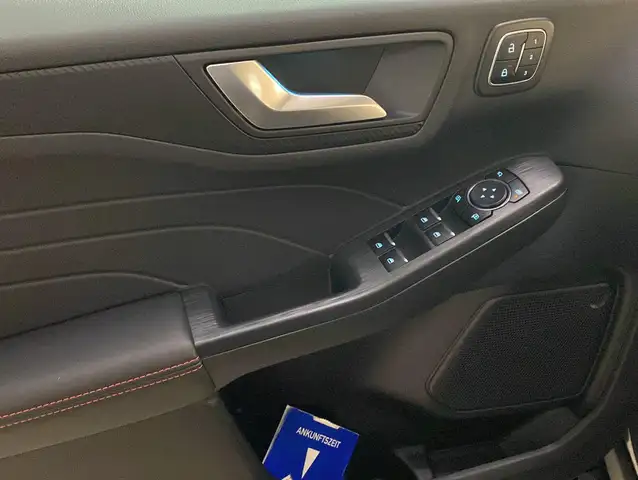 Ford Kuga view 5