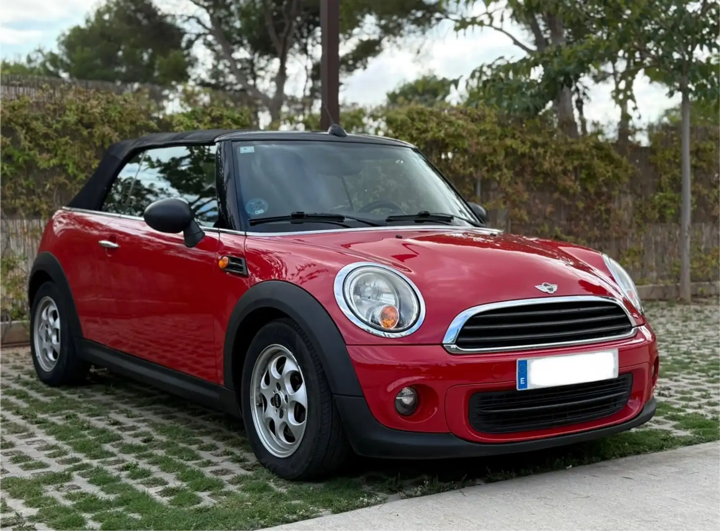 MINI One Cabrio Rojo - 1