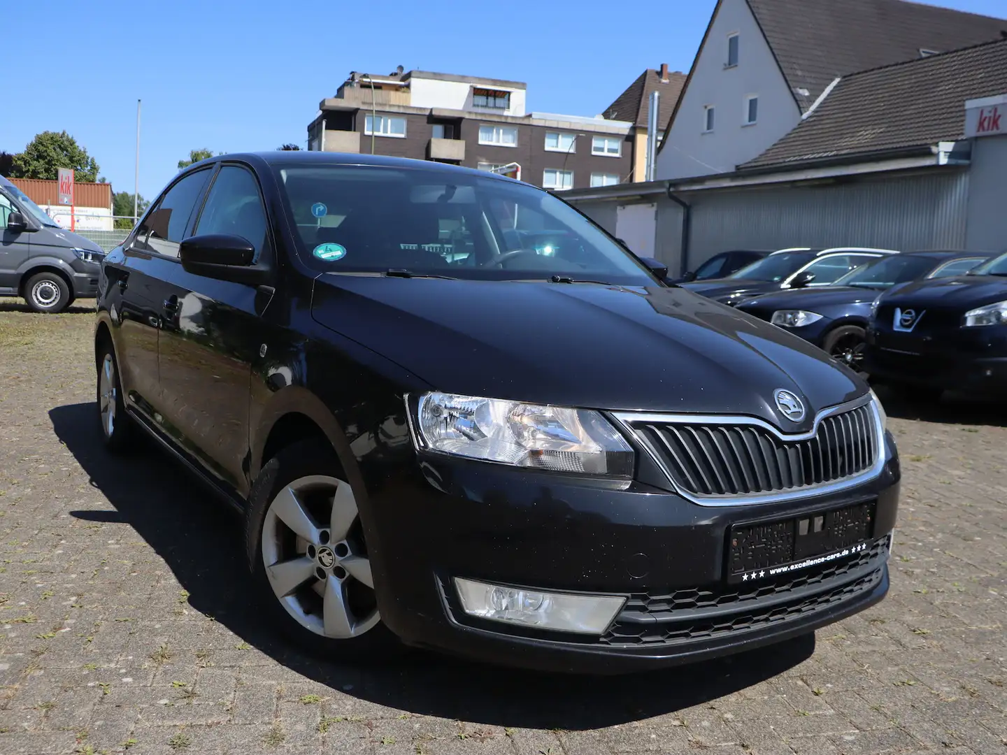 Skoda Rapid/Spaceback LIMOUSINE 1.6 TDI Ambition Fresh / 1.HAND Schwarz - 1