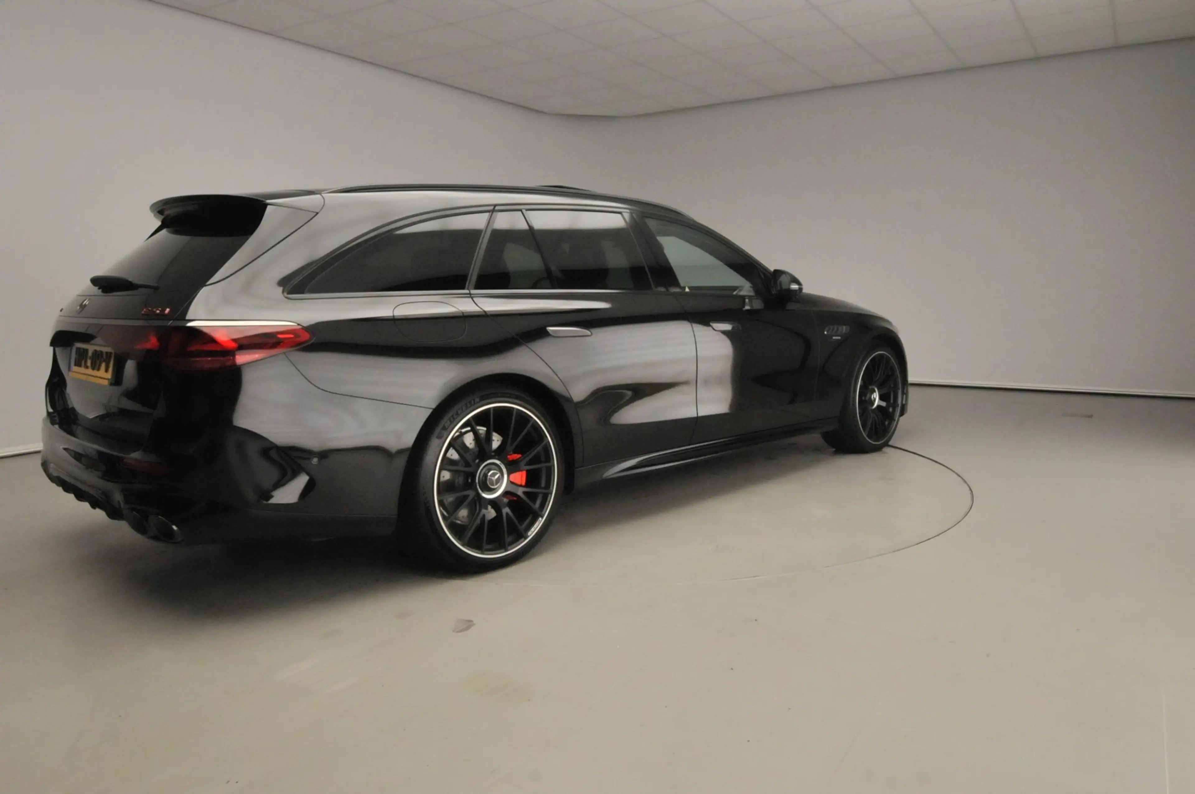 Mercedes-Benz E 53 AMG Estate 4MATIC+ Night Edition | Trekhaak | Pano | 2 — photo 2