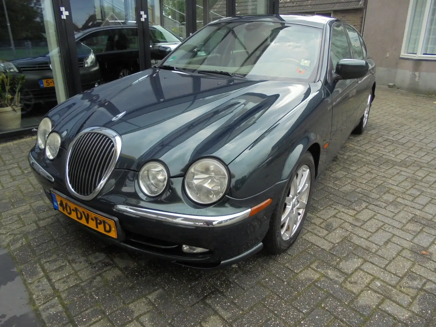 Jaguar S-Type 3.0 V6 EXECUTIVE staat in de Krim Vert - 2