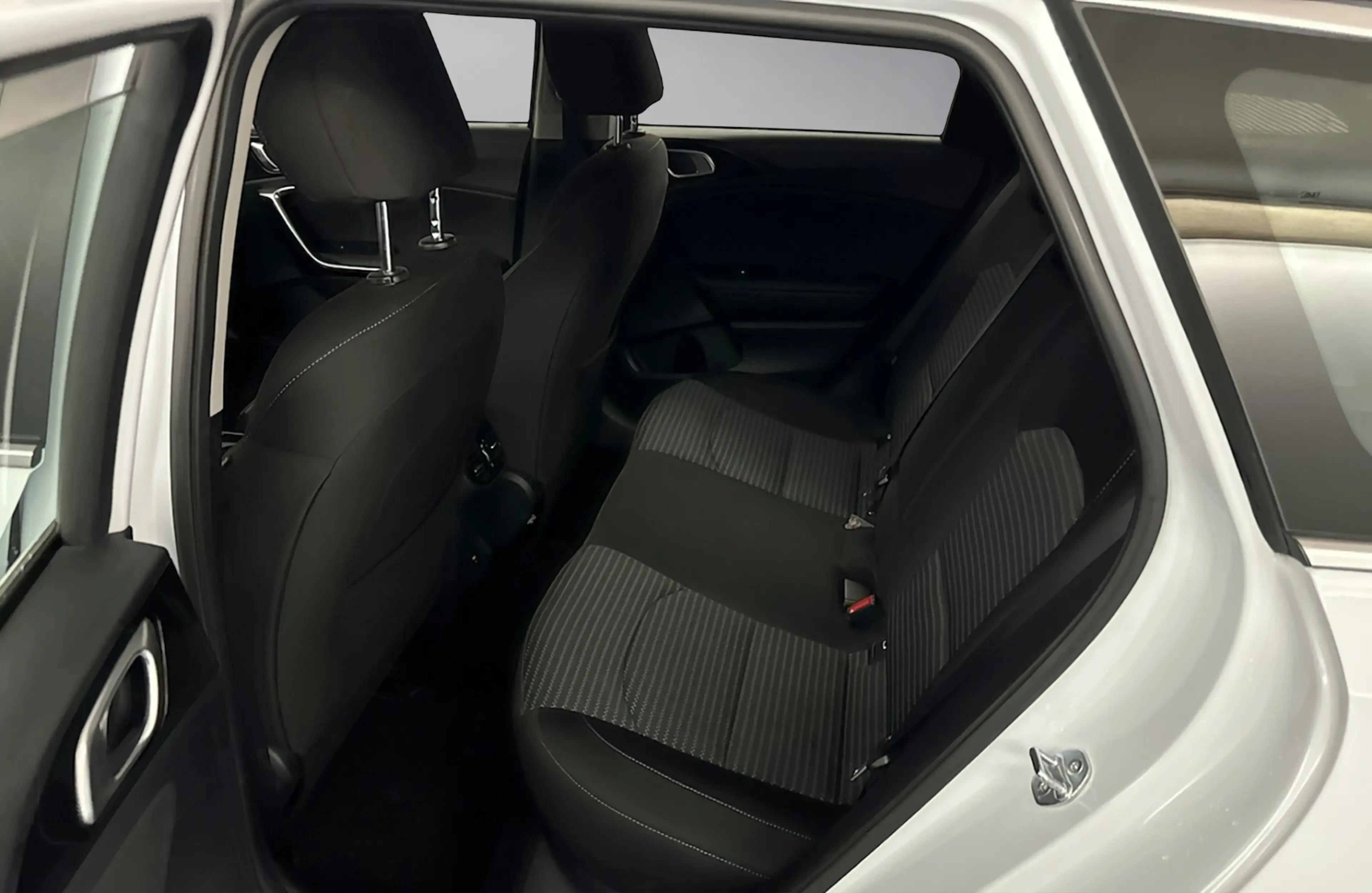 Kia Ceed SW / cee'd SW CEED SW 1.5T-GDI SPIRIT NAVI|JBL|KAMERA|SITZHEIZUN — photo 6