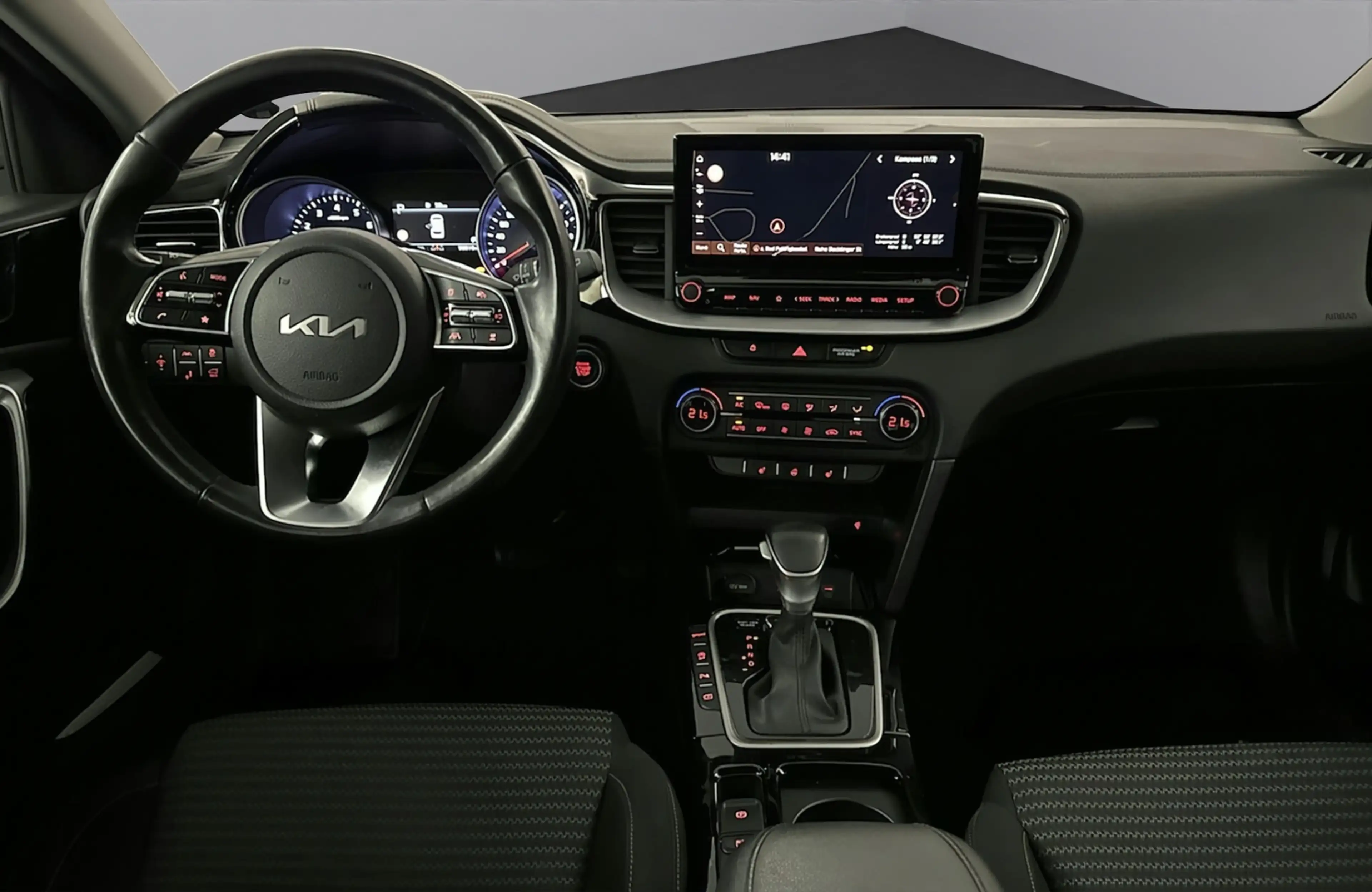 Kia Ceed SW / cee'd SW CEED SW 1.5T-GDI SPIRIT NAVI|JBL|KAMERA|SITZHEIZUN — photo 8