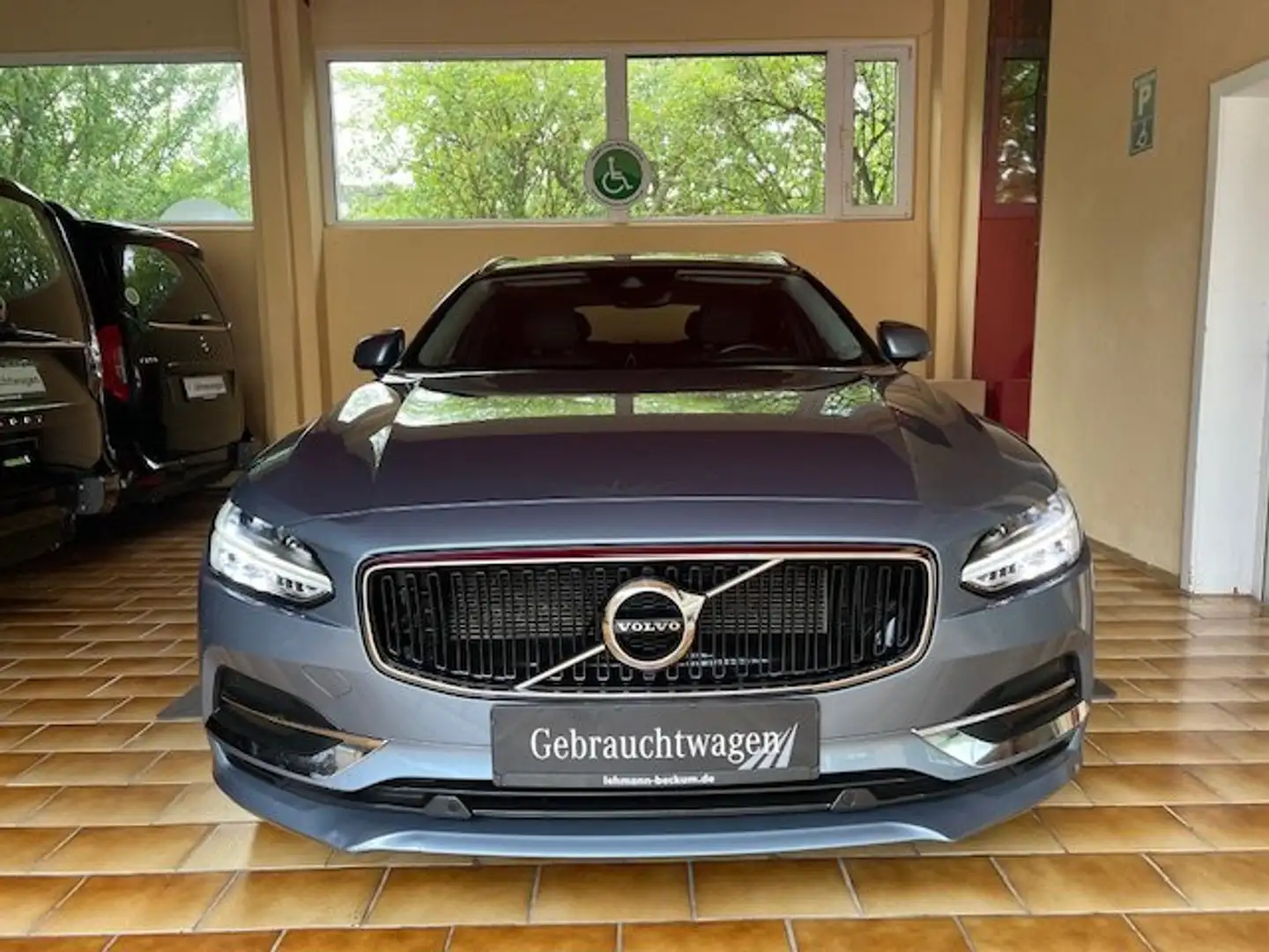Volvo V90 Kombi T5 Momentum Autom. Leder Navi digCo LED 18" Bleu - 2