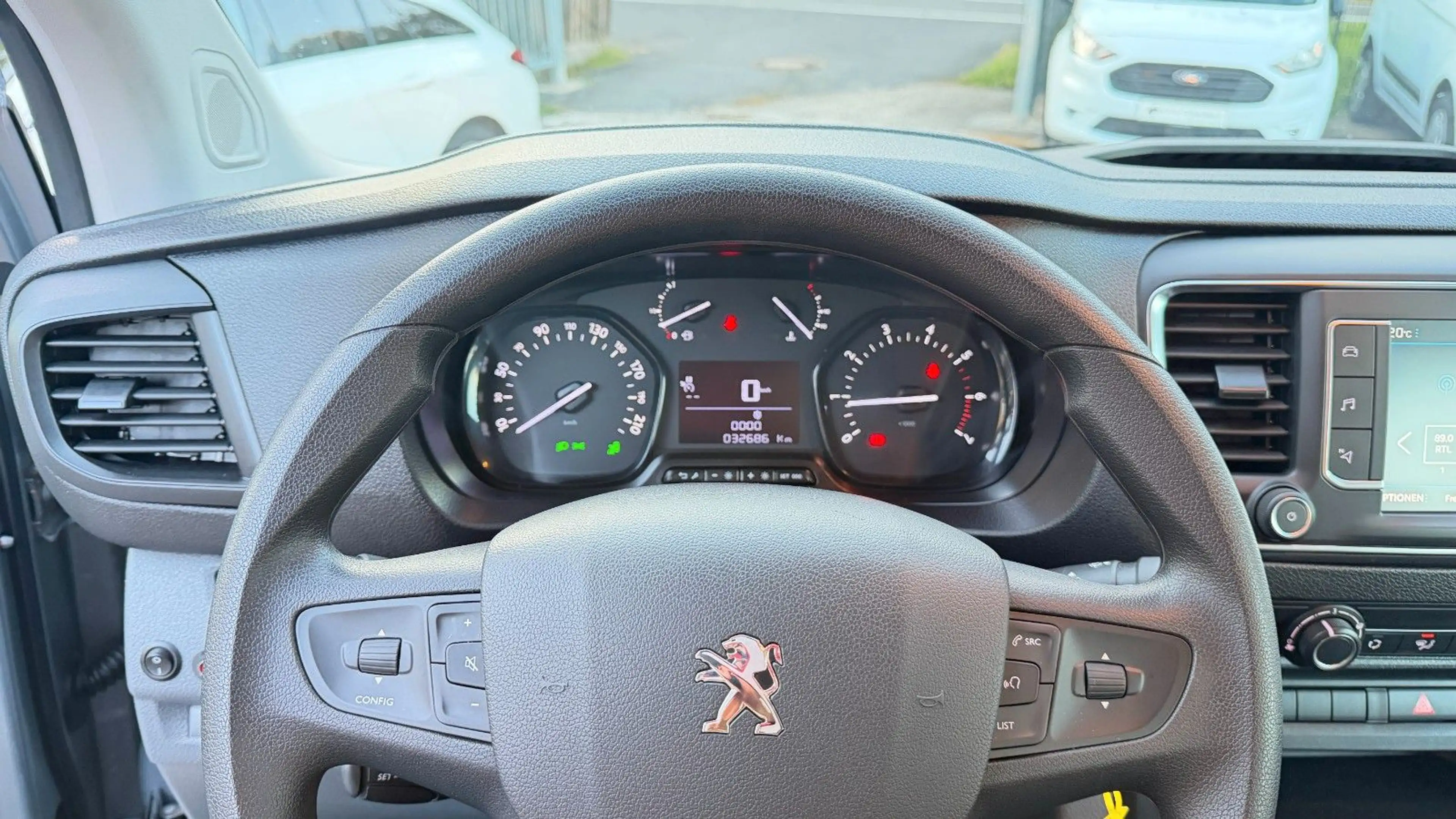 Peugeot Expert Kombi L2 8-Sitzer/1H/32tkm/Navi/AHK/Klima — photo 15