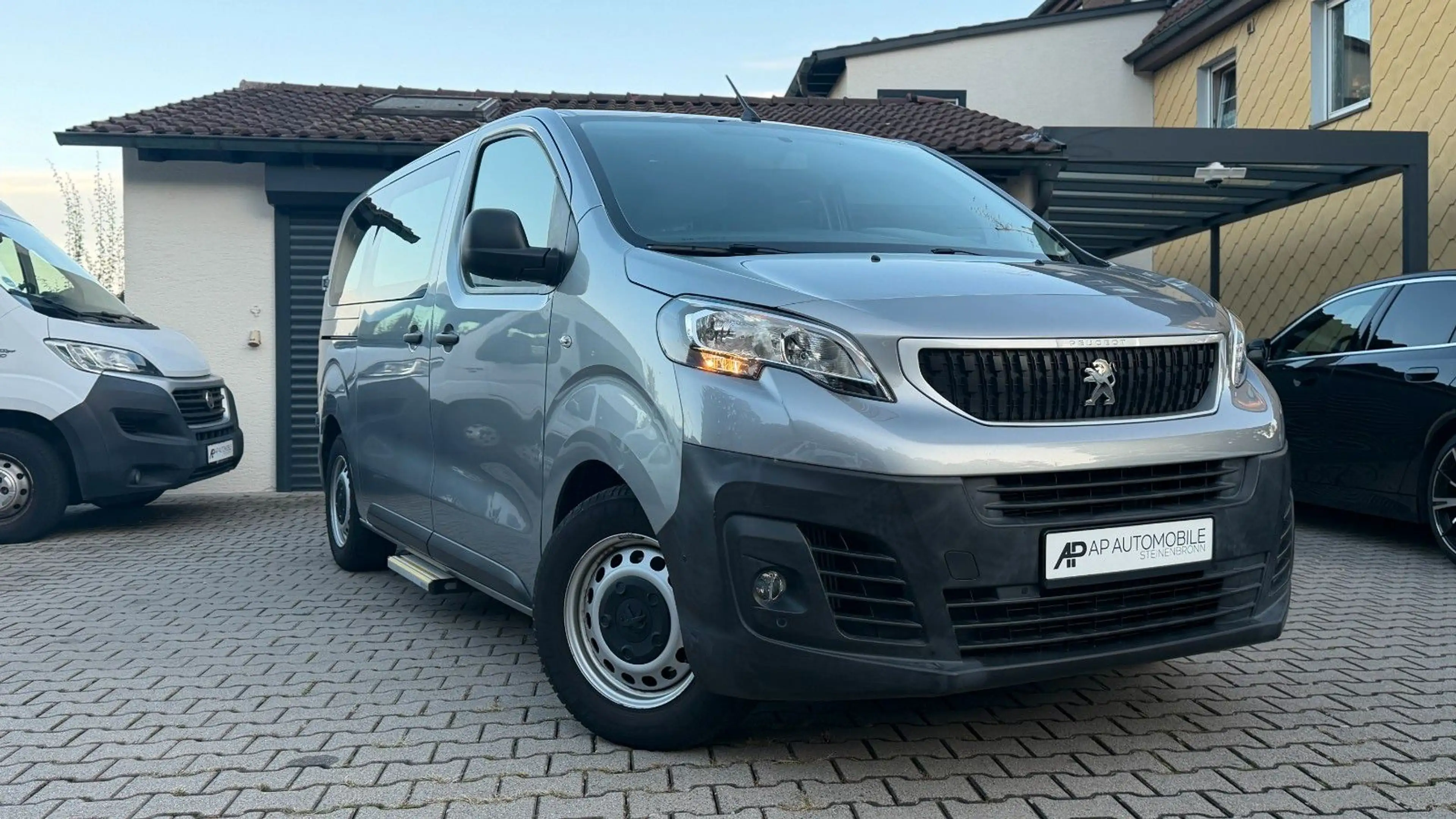 Peugeot Expert Kombi L2 8-Sitzer/1H/32tkm/Navi/AHK/Klima — photo 3