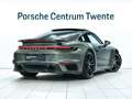 Porsche 992 Turbo S Grün - thumbnail 3