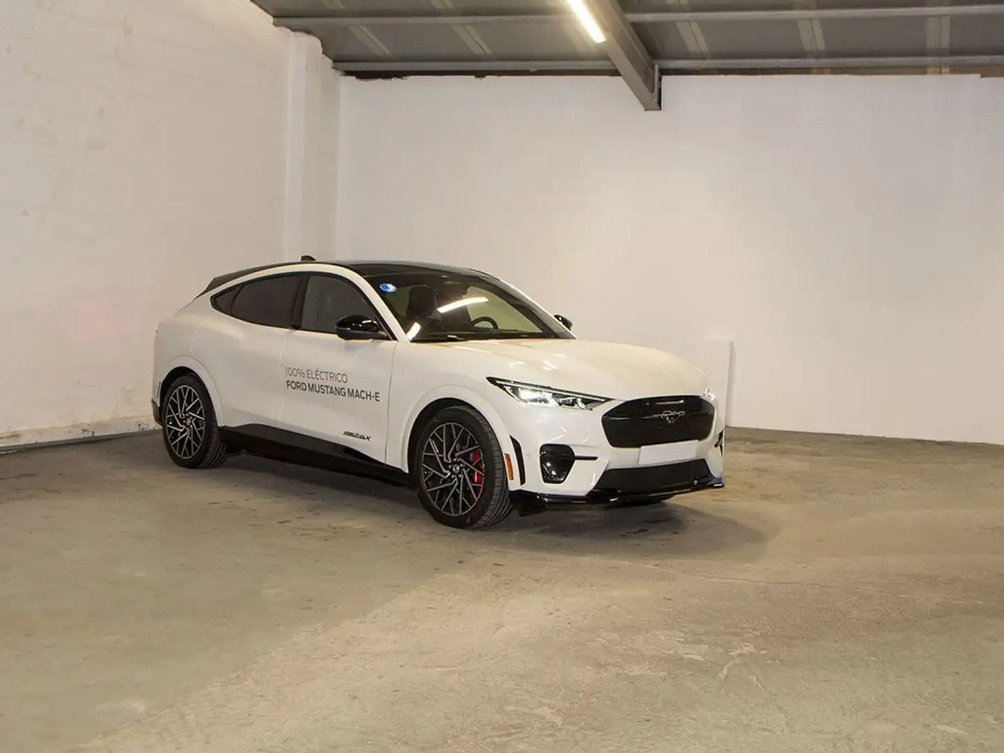 Ford Mustang BEV 99KWH 487PS GT EXTENDED RANGE 487 5P Blanco - 2