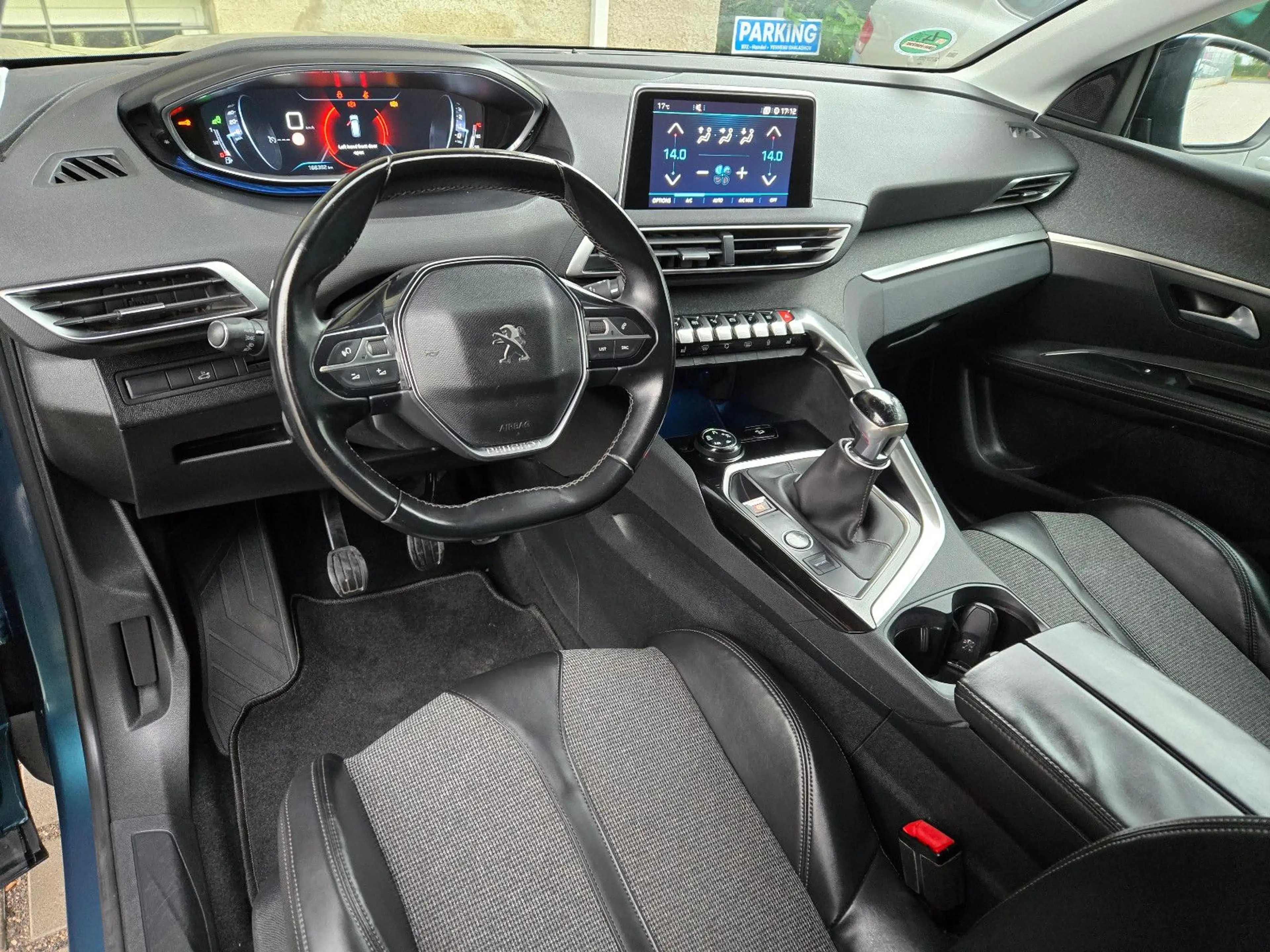 Peugeot 5008 Allure / 7 Sitzer / Leder / LED / AHK — photo 12
