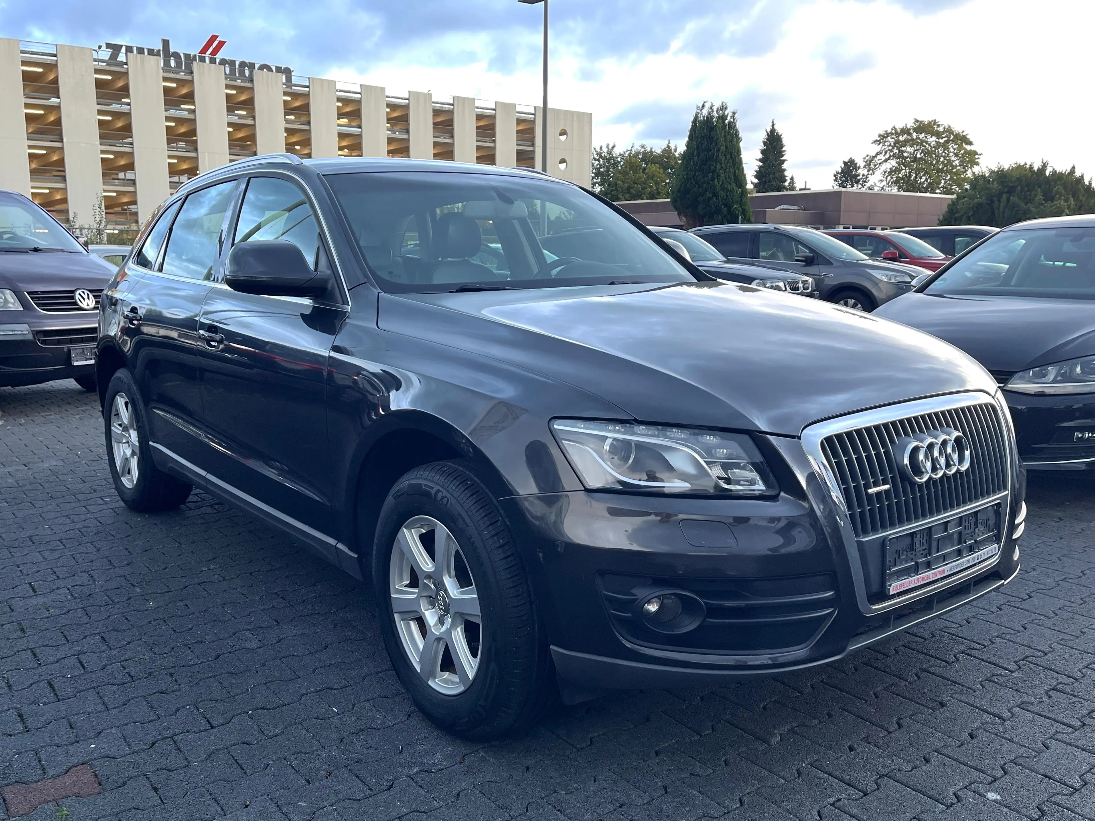 Audi Q5 quattro/Leder/Tempomat/AHK/Scheckheft — photo 3