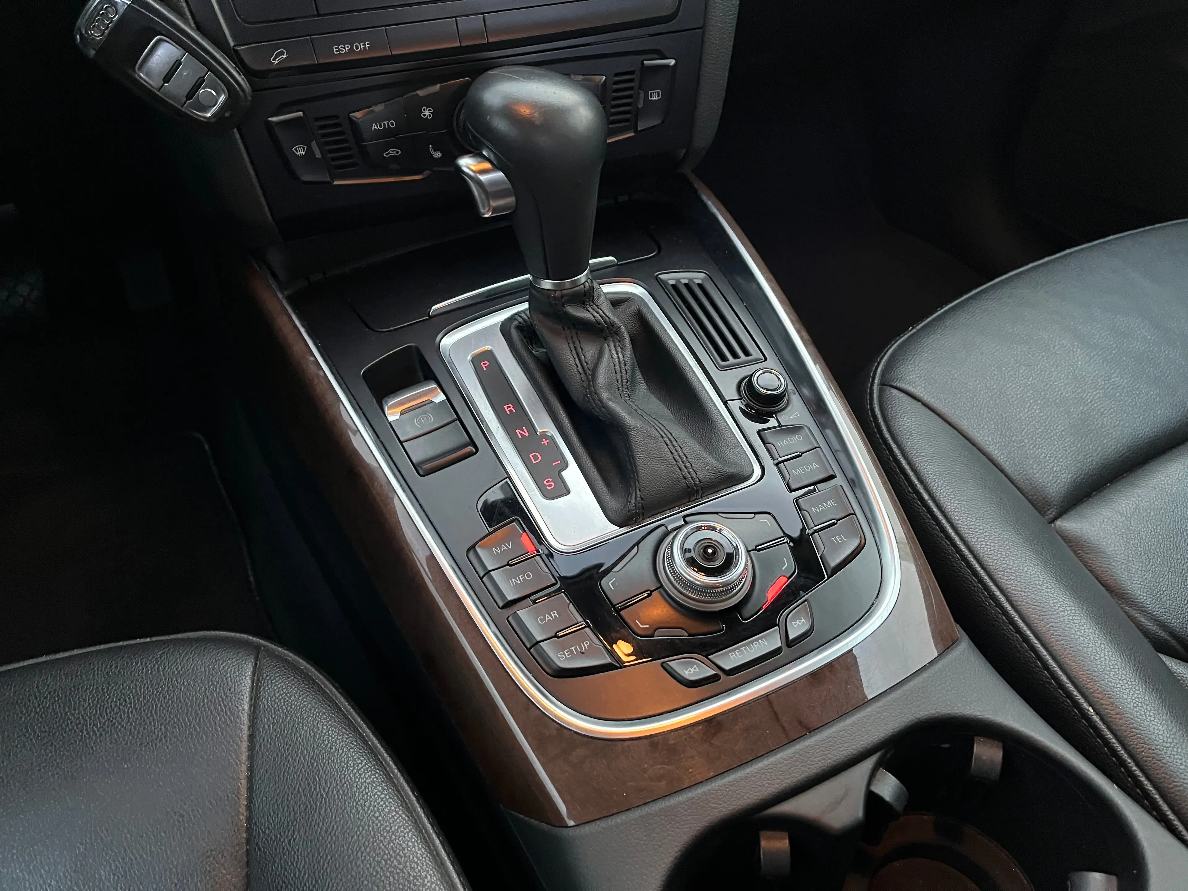 Audi Q5 quattro/Leder/Tempomat/AHK/Scheckheft — photo 11
