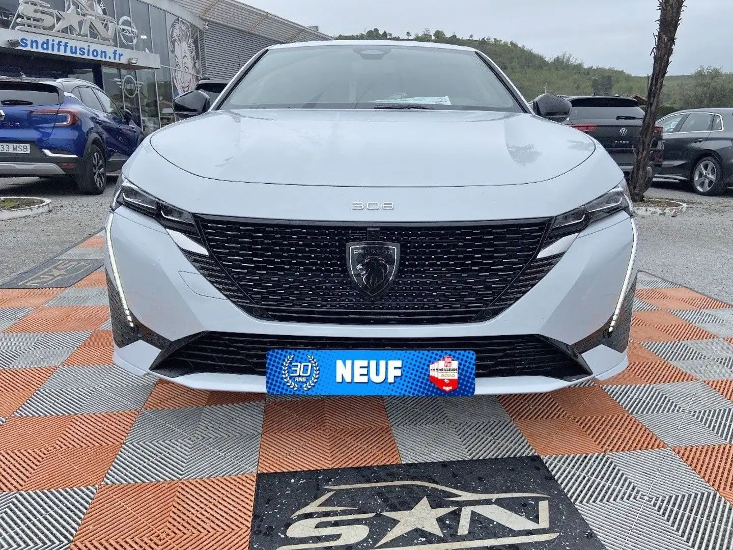 Peugeot 308 BlueHDi 130 EAT8 GT Pack Vision 360° \u0026amp;amp; Drive Assist Plus Blanc - 2