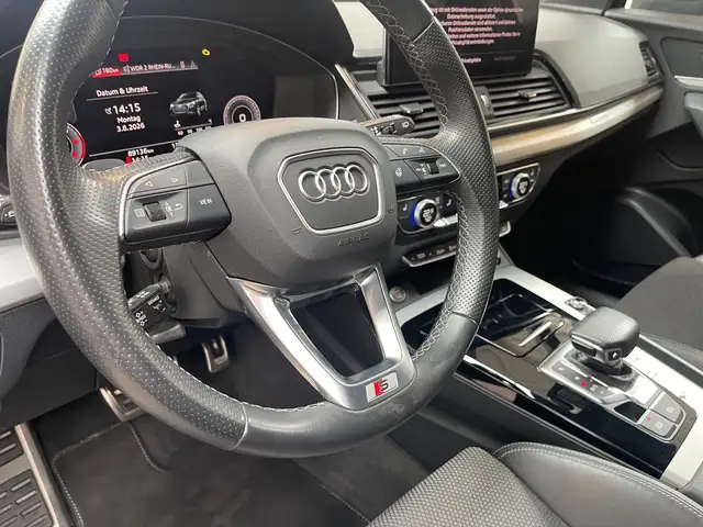 Audi Q5 view 9