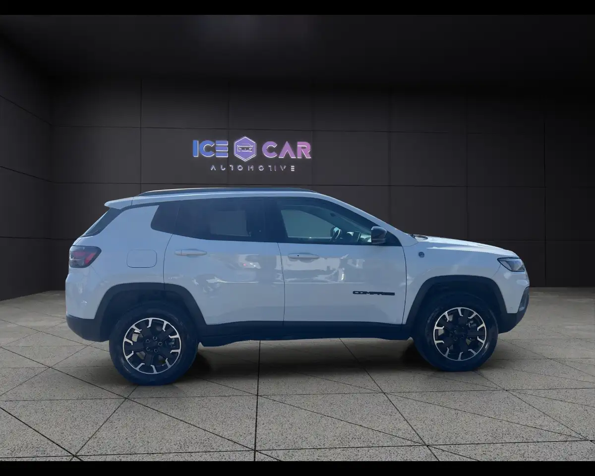 Jeep Compass 1.3 Turbo T4 240 CV PHEV AT6 4xe Trailhawk, миниатюра 4