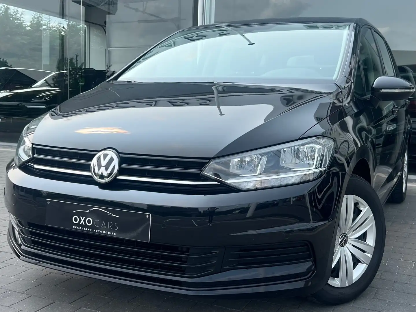 Volkswagen Touran TSI 115CV / 7 Places / Gps / Cruise / ACC / PDC / Černá - 1