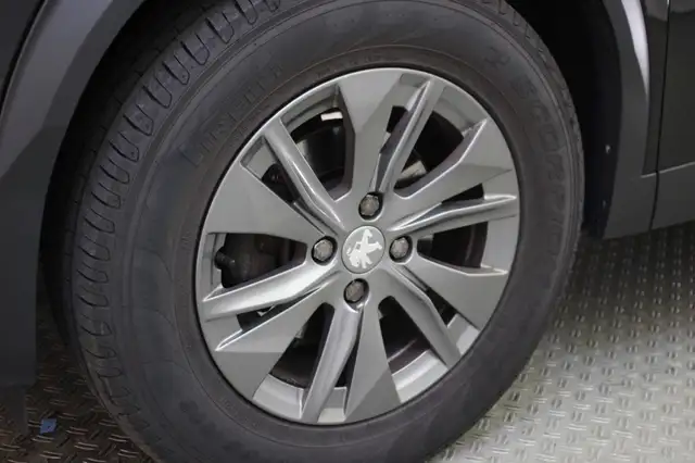 Peugeot 2008 view 28