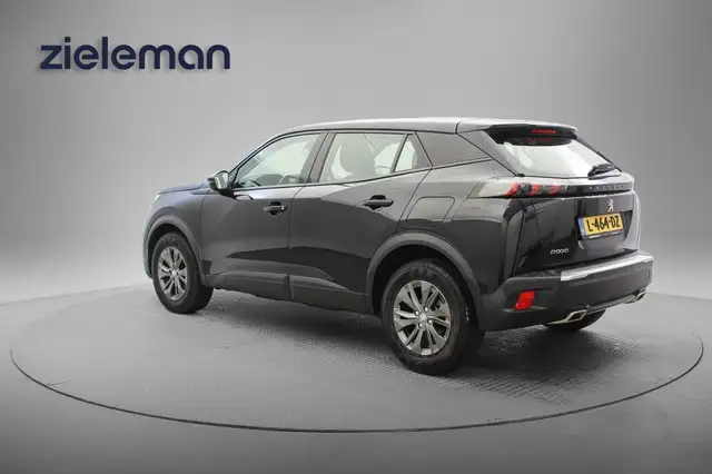 Peugeot 2008 view 2