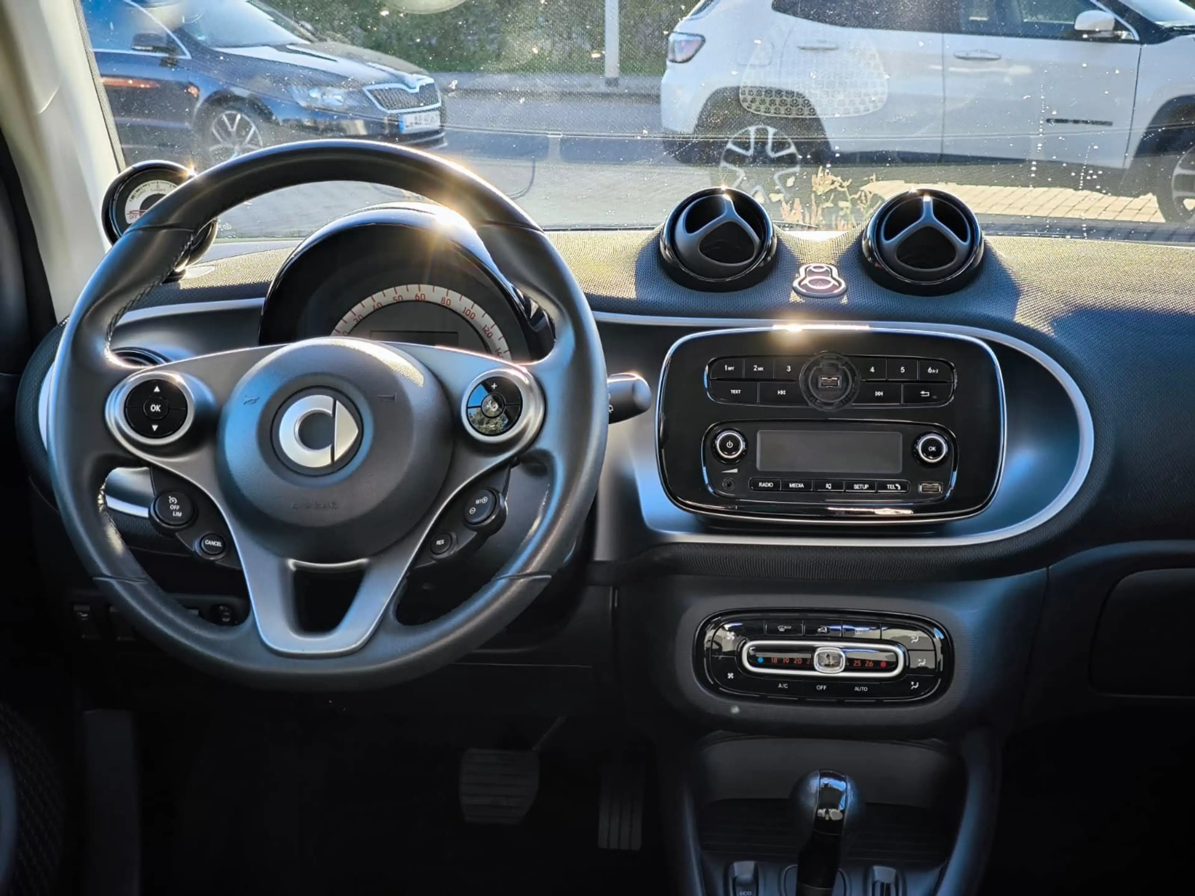 smart forTwo Fortwo EQ Schnelllade/Sitzheizung — photo 11