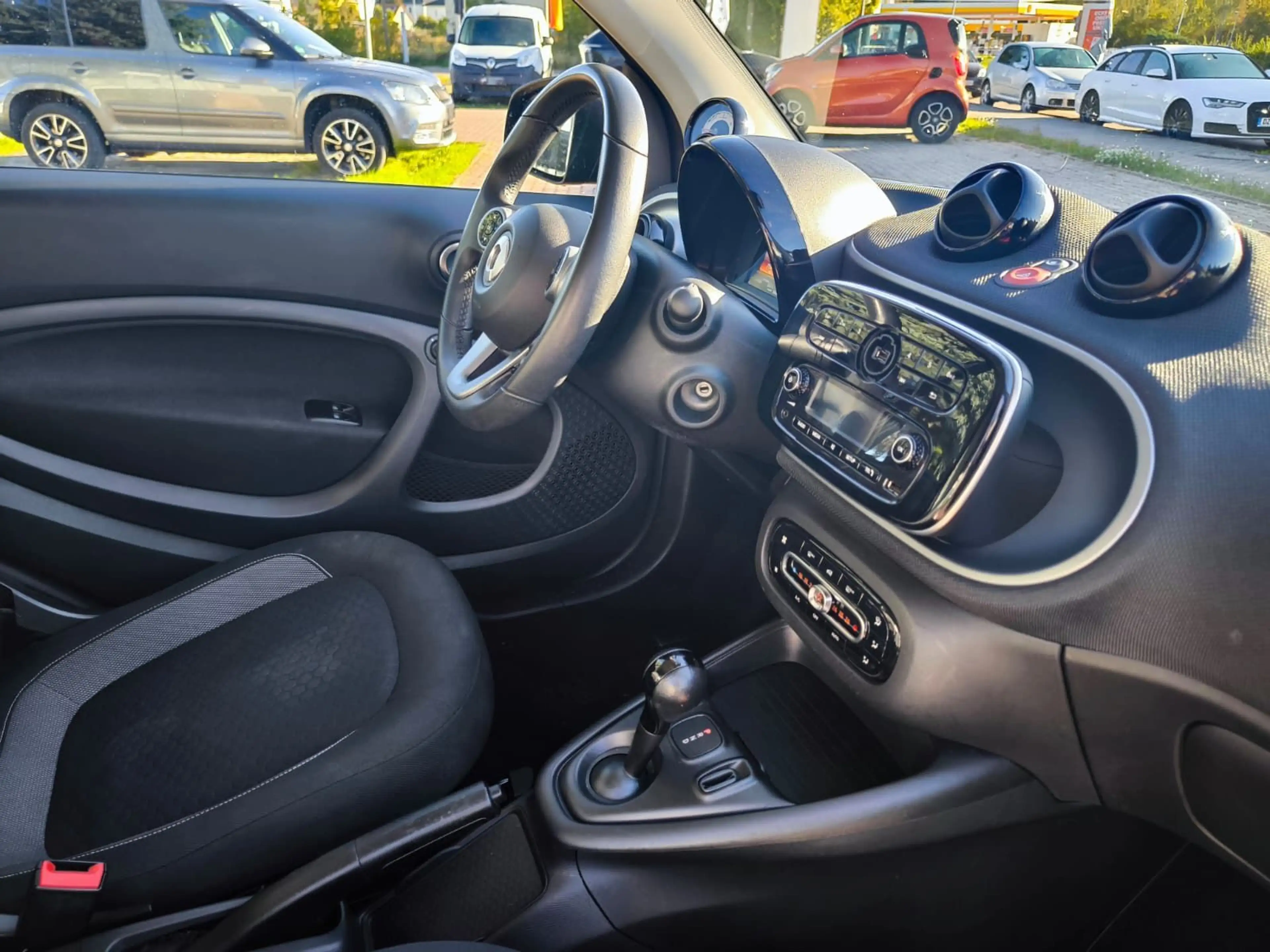 smart forTwo Fortwo EQ Schnelllade/Sitzheizung — photo 12