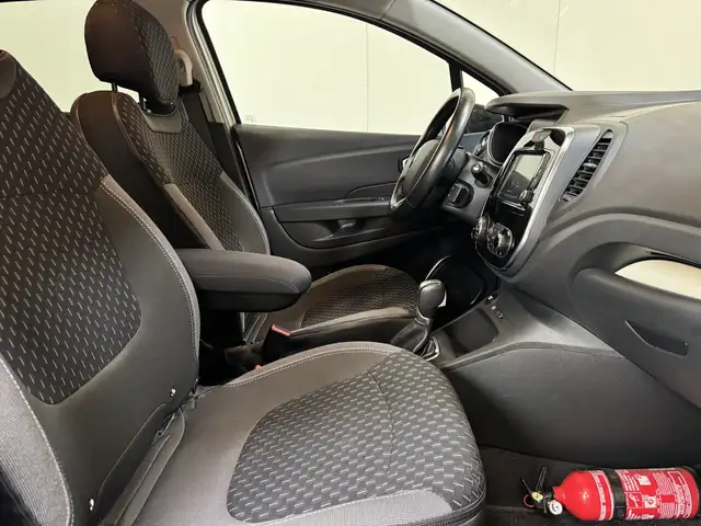 Renault Captur view 2