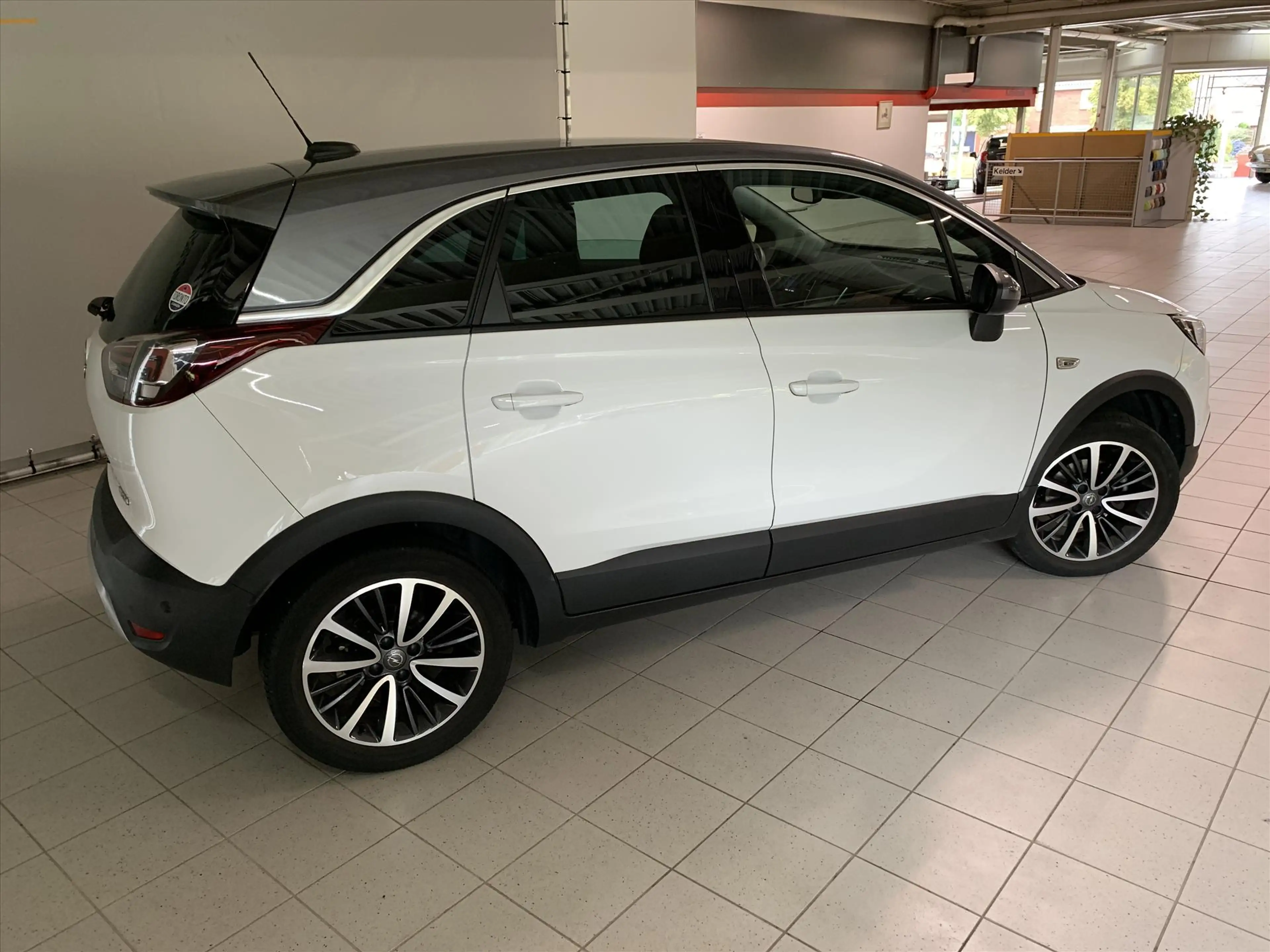 Opel Crossland X 1.2 Turbo 110pk Start/Stop Aut Innovation *CAMERA* — photo 4