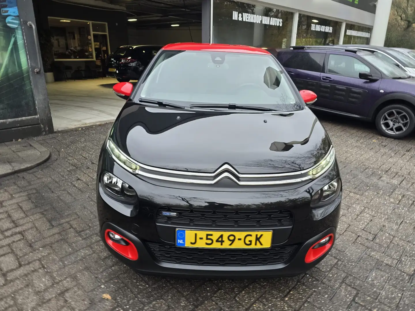 Citroen C3 1.2 PureTech S&S Shine | AUTOMAAT | 12MND GARANTIE Zwart - 2
