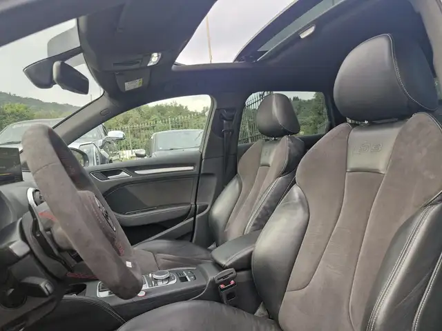 Audi S3 view 11