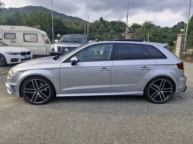 Audi S3 view 4