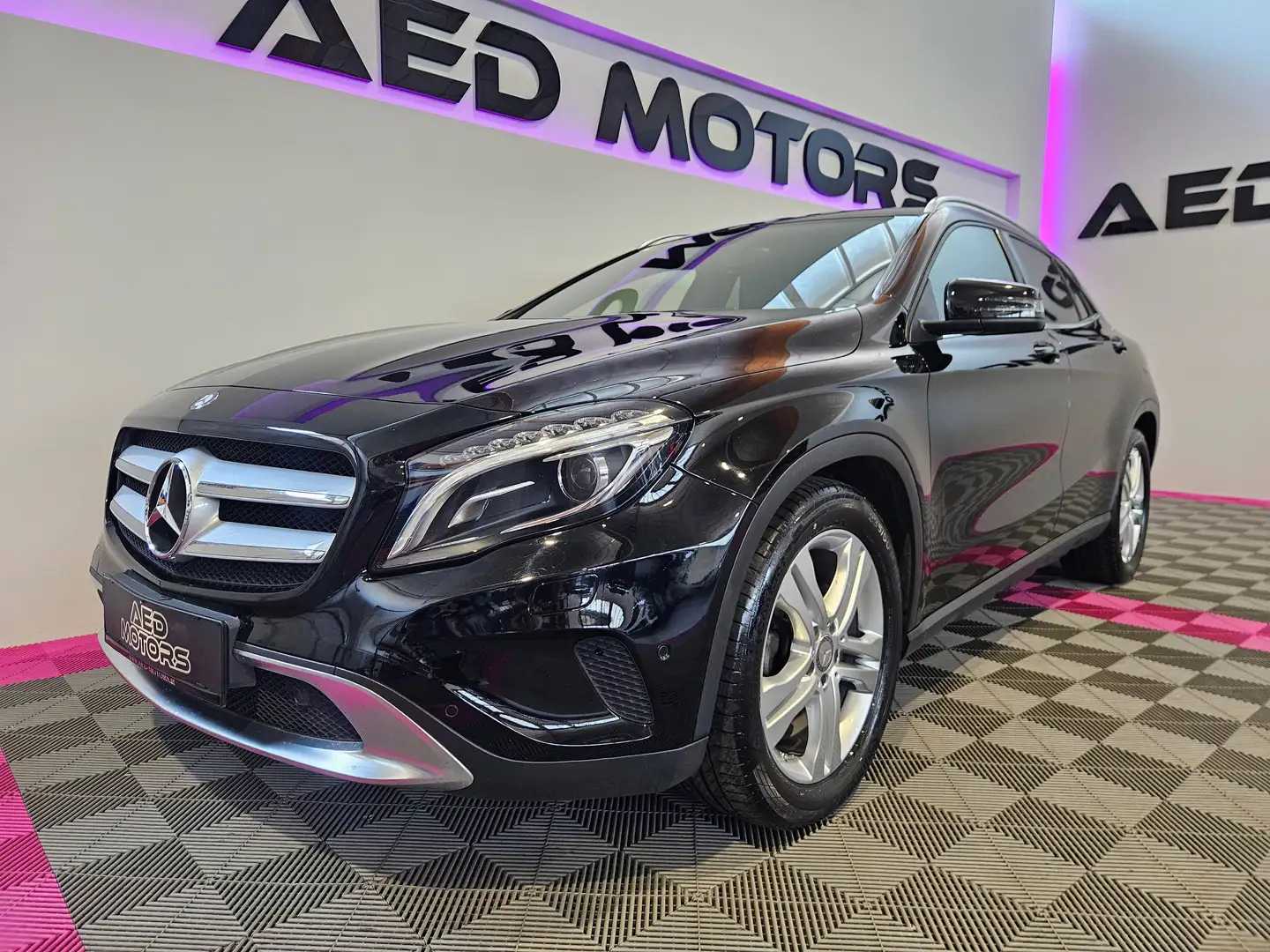 Mercedes-Benz GLA 180 GLA 180 CDI 1.Besitz Jahrgang 1934 Schwarz - 1
