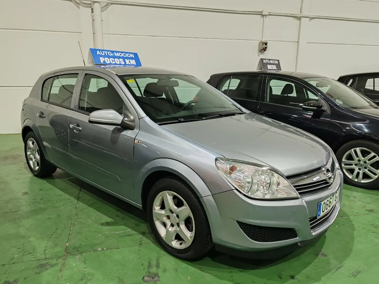 Opel Astra 1.7CDTi Cosmo Argent - 1