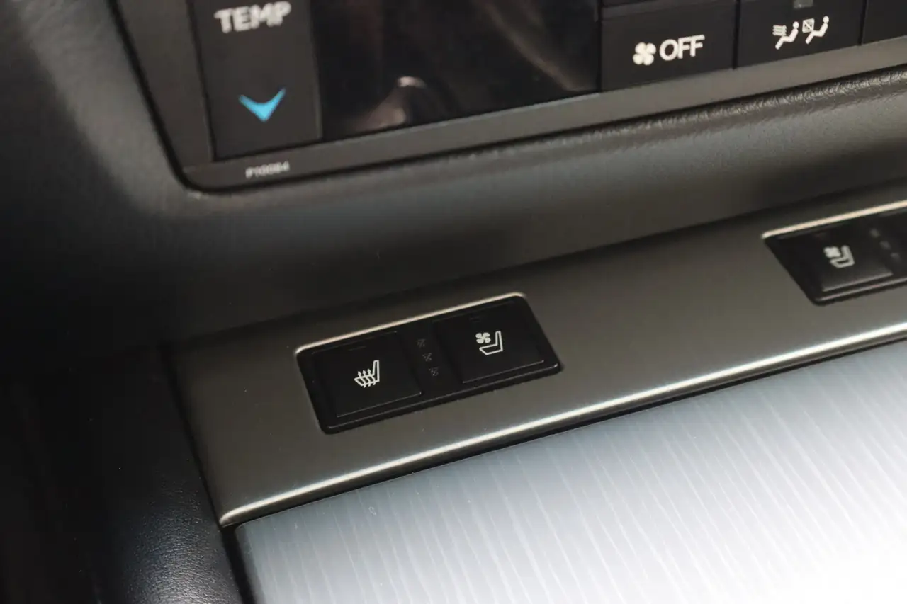 Lexus GS photo Lexus GS