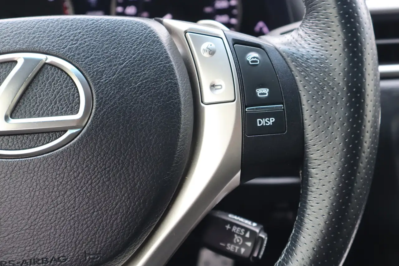 Lexus GS photo Lexus GS