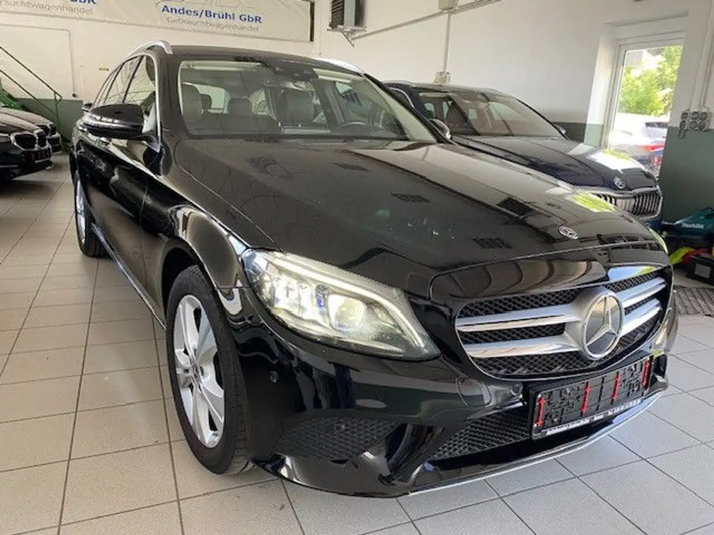 Mercedes-Benz C 300 T d 4Matic Avantg. HUD AHKs Virt.C. Kamera Schwarz - 1
