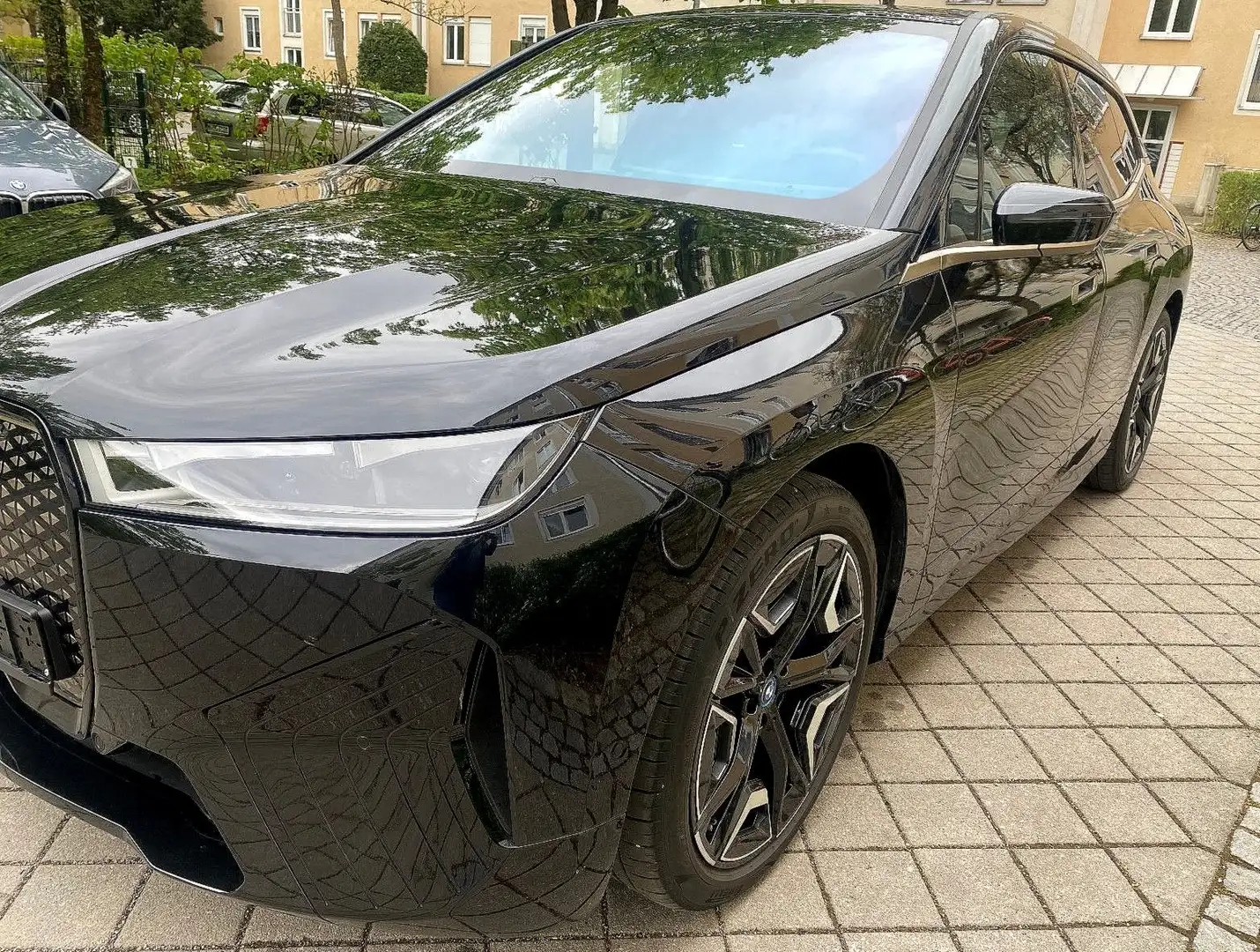BMW iX xDrive50 - 1