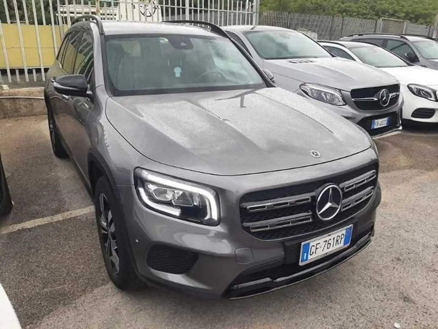 Mercedes-Benz GLB 200 d Sport Plus auto Gris - 1