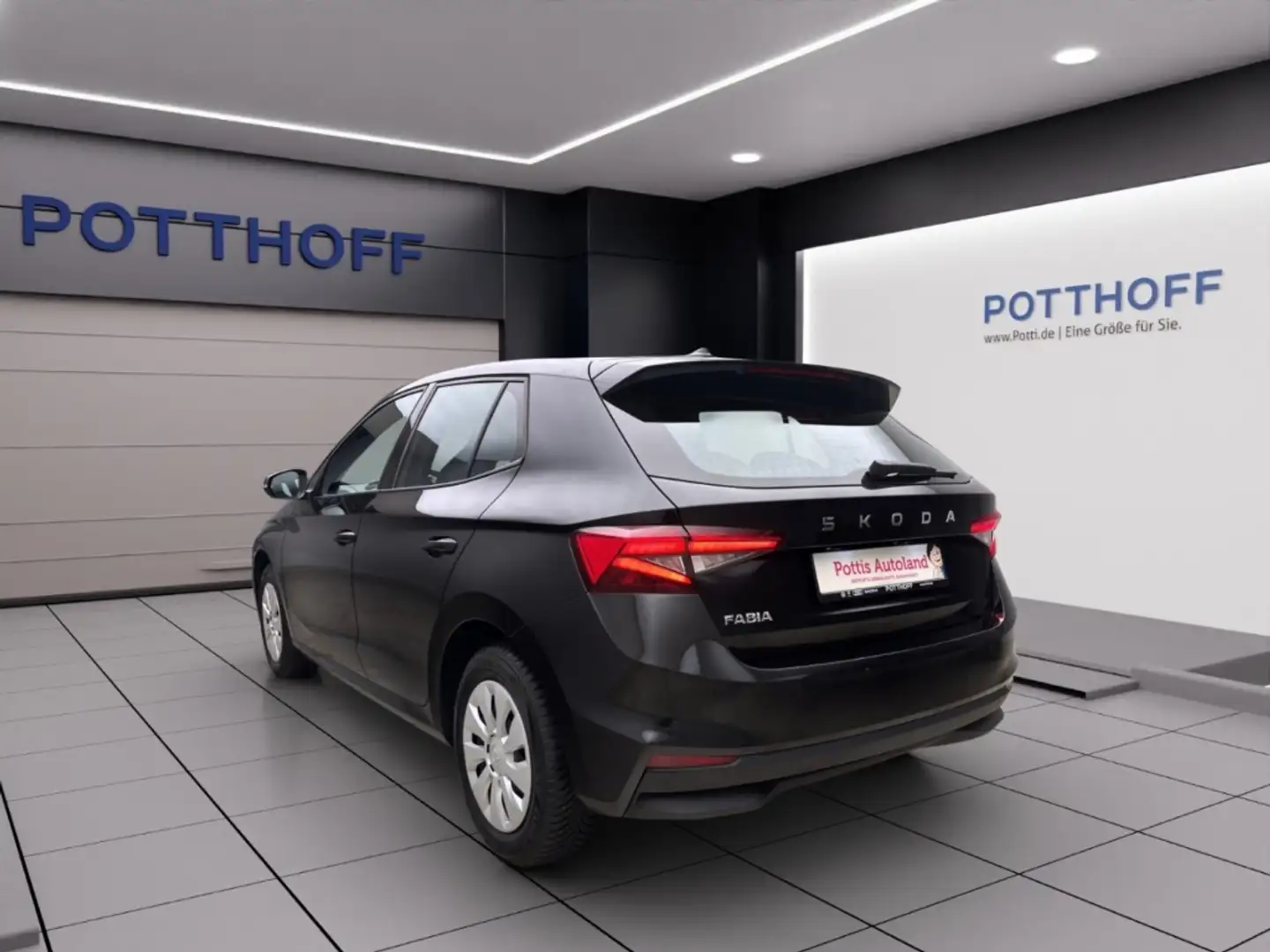 Skoda Fabia 1.0 TSI SELECTION PDC LED KLIMA SITZHZG Schwarz - 2