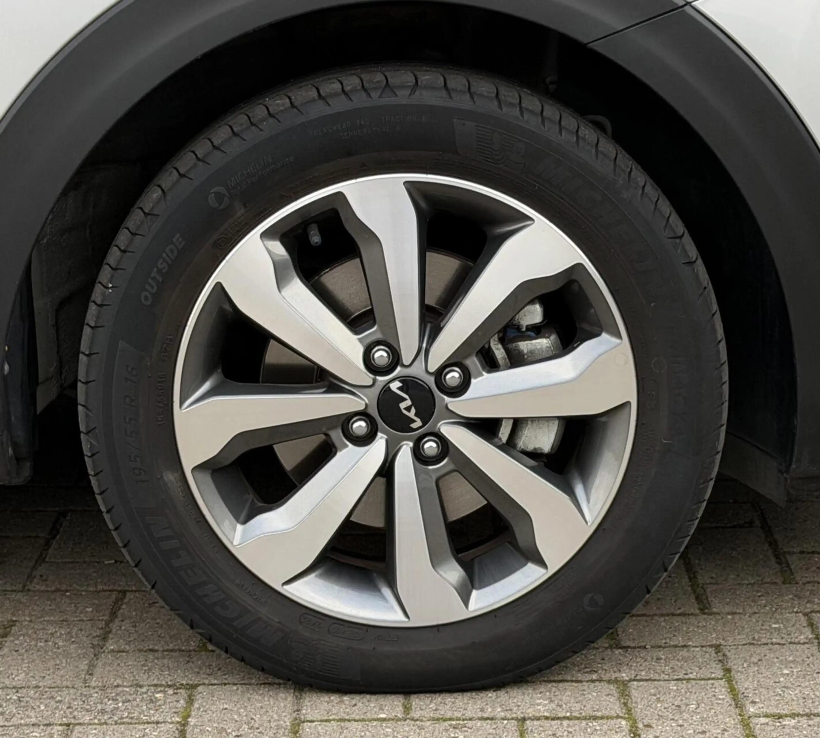 Kia Stonic 1.0 T-GDi MHEV DynamicLine | LAGE KM | BJ. 2023 | — photo 15