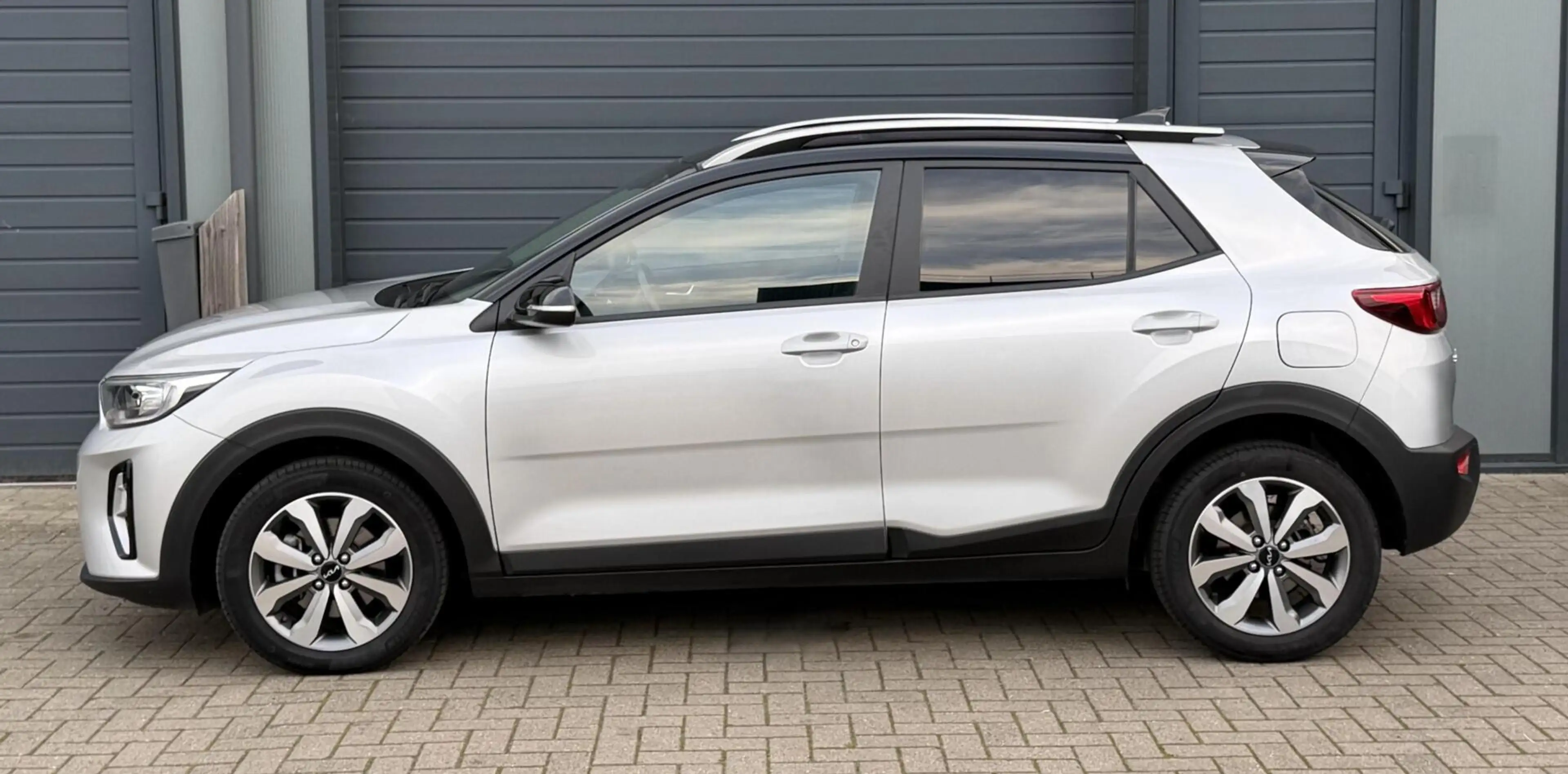 Kia Stonic 1.0 T-GDi MHEV DynamicLine | LAGE KM | BJ. 2023 | — photo 7