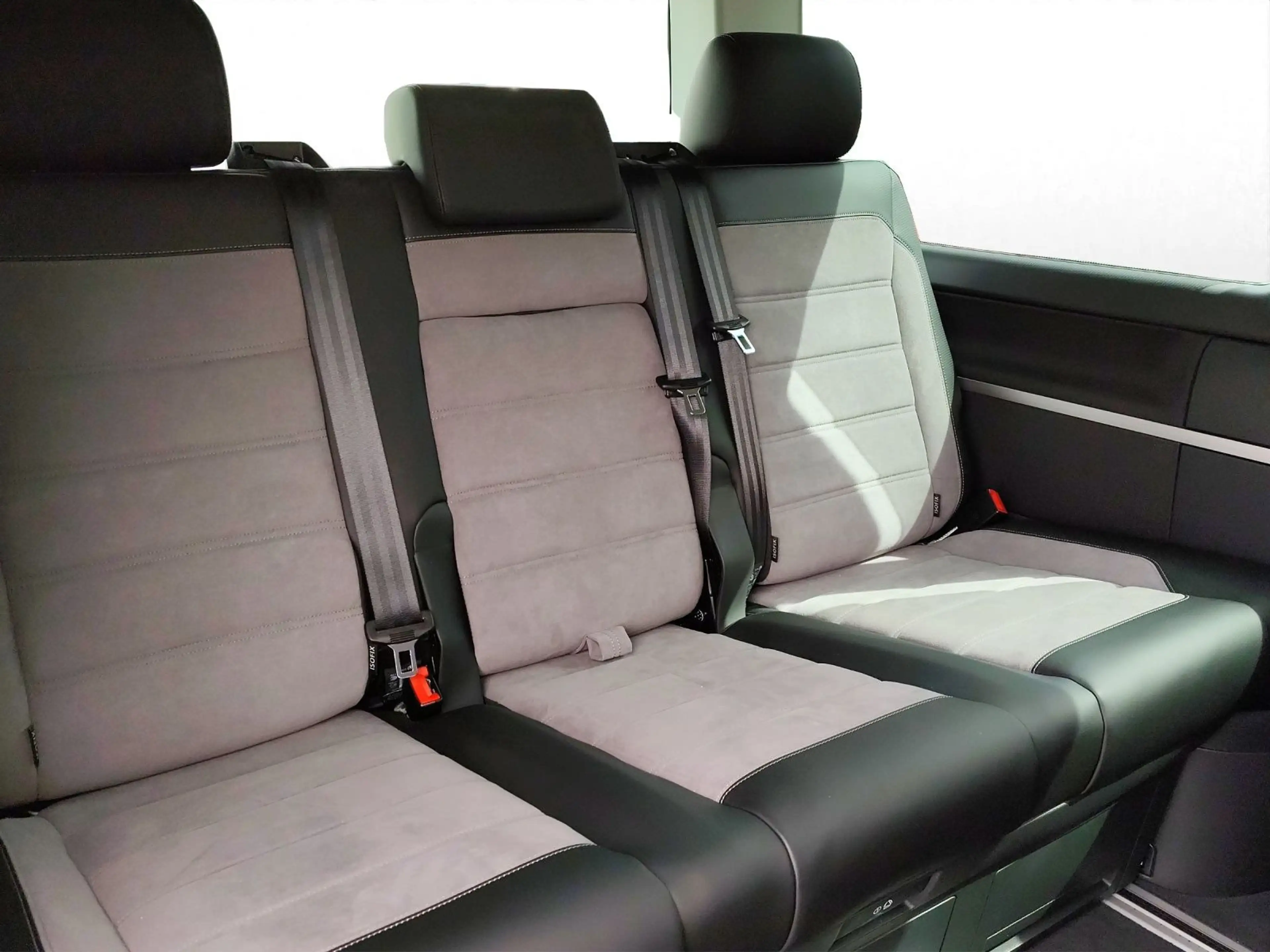 Volkswagen T6.1 Multivan 2.0 TDI DSG EDITION*7-SITZER*STHZG — photo 16