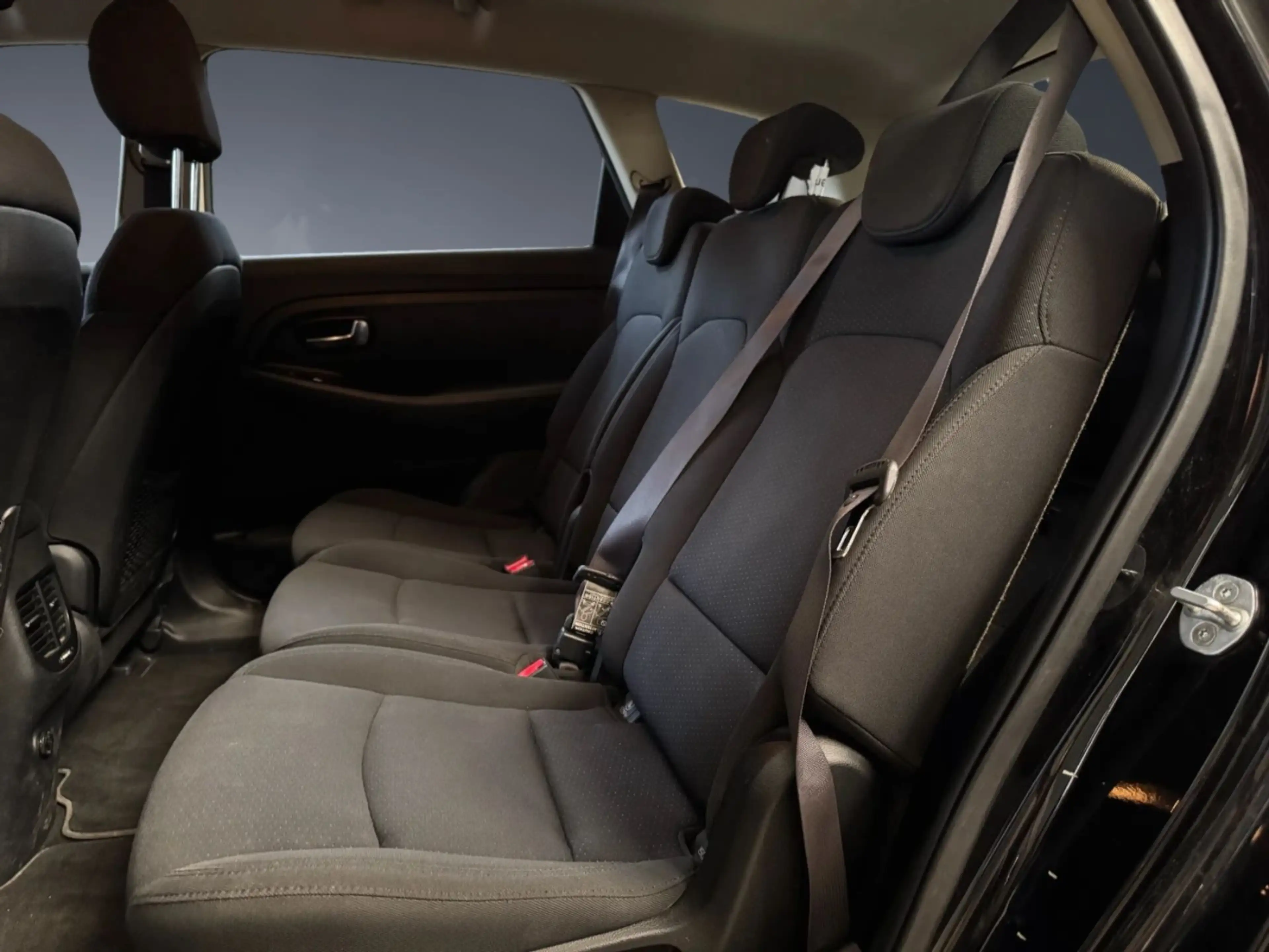Kia Carens 1.6 GDI Edition 7 BT PDC AHK SHeft SHZ — photo 12