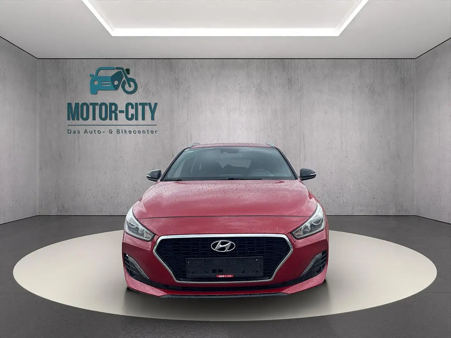 Hyundai i30 CW 1,6 CRDi Start/Stopp Premium Rot - 2