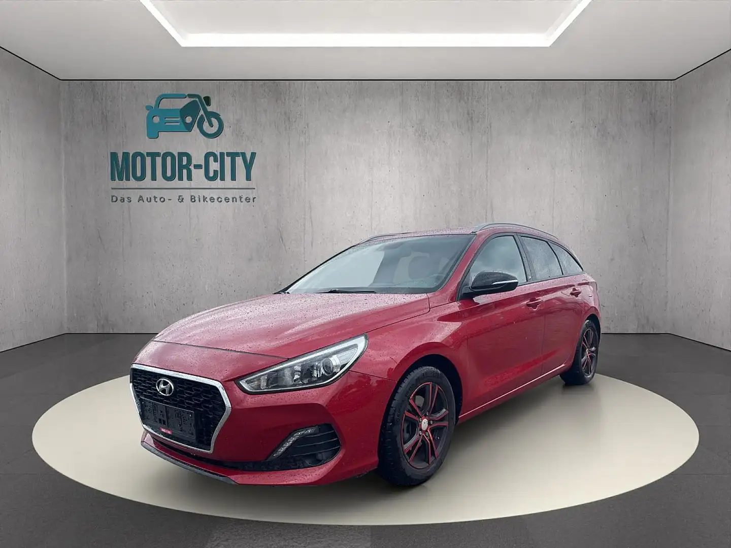 Hyundai i30 CW 1,6 CRDi Start/Stopp Premium Rot - 1
