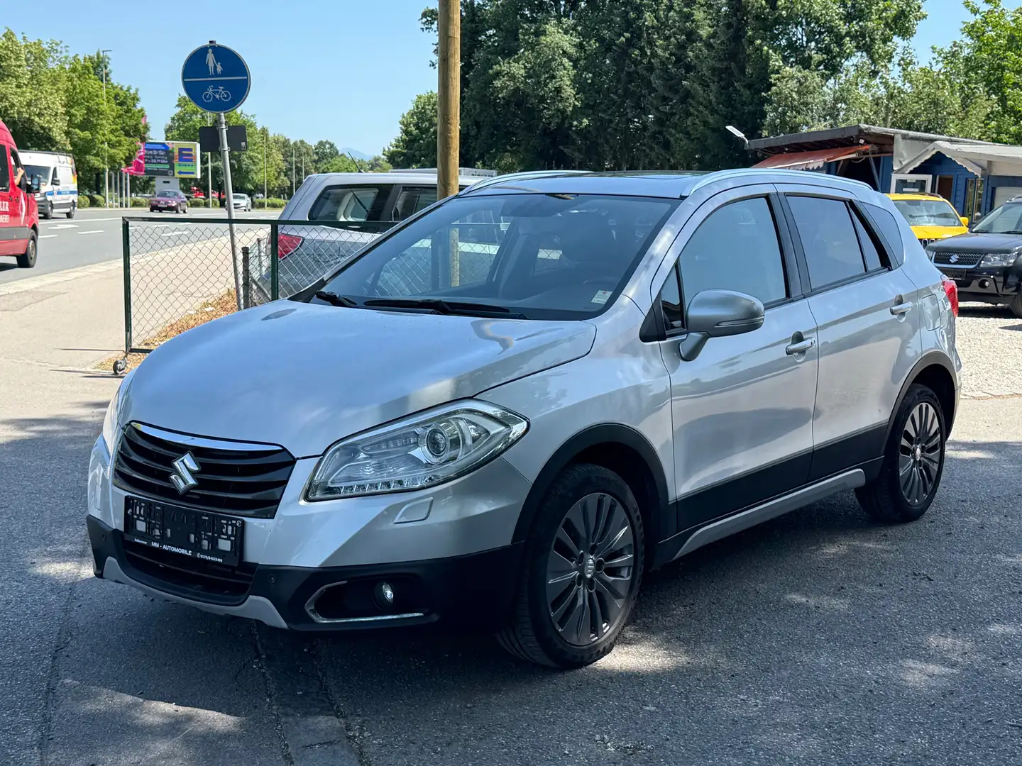 Suzuki SX4 S-Cross Comfort 4x4 Grau - 1