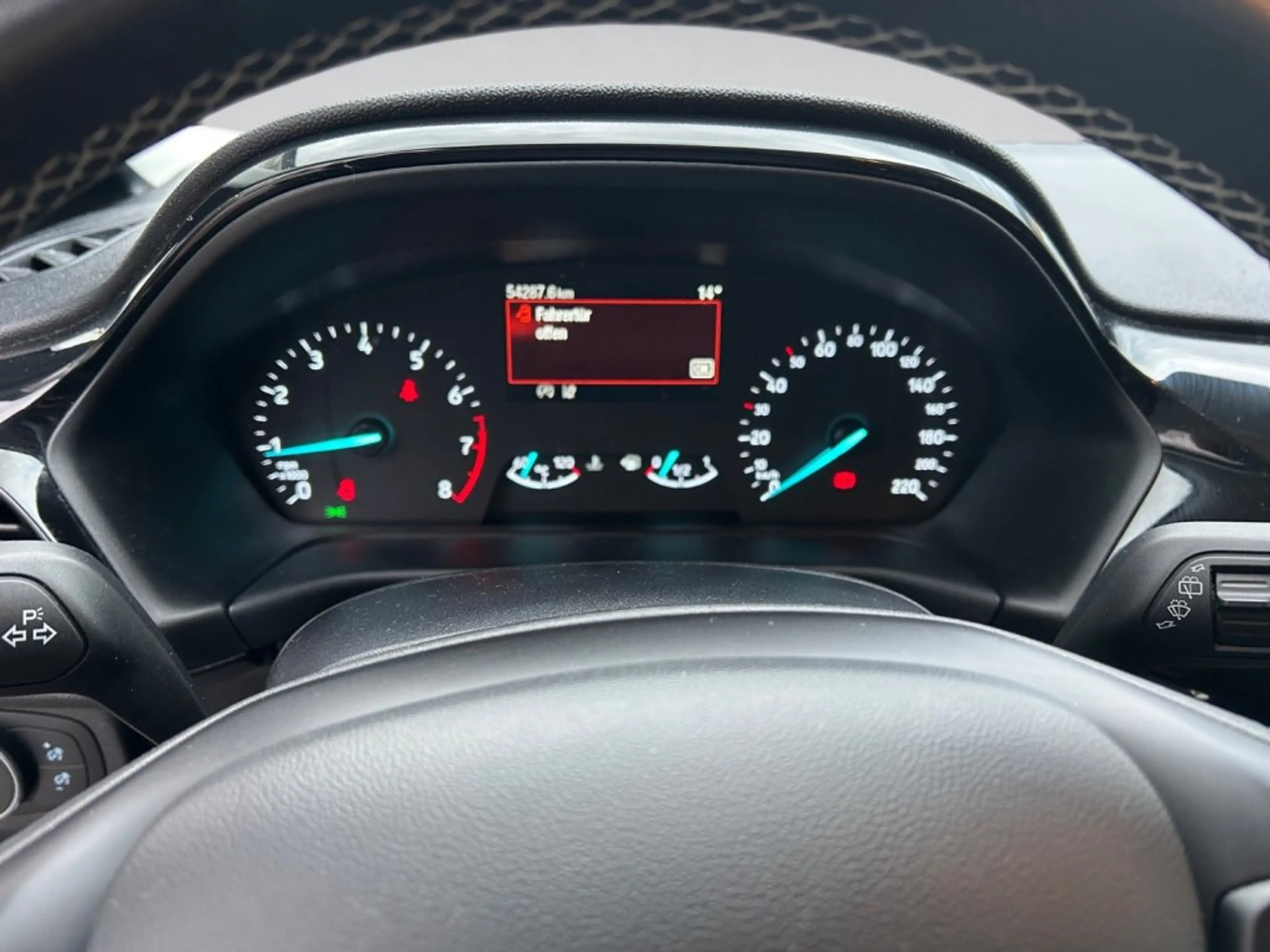 Ford Fiesta Cool & Connect 1,1 Start/Stop — photo 11