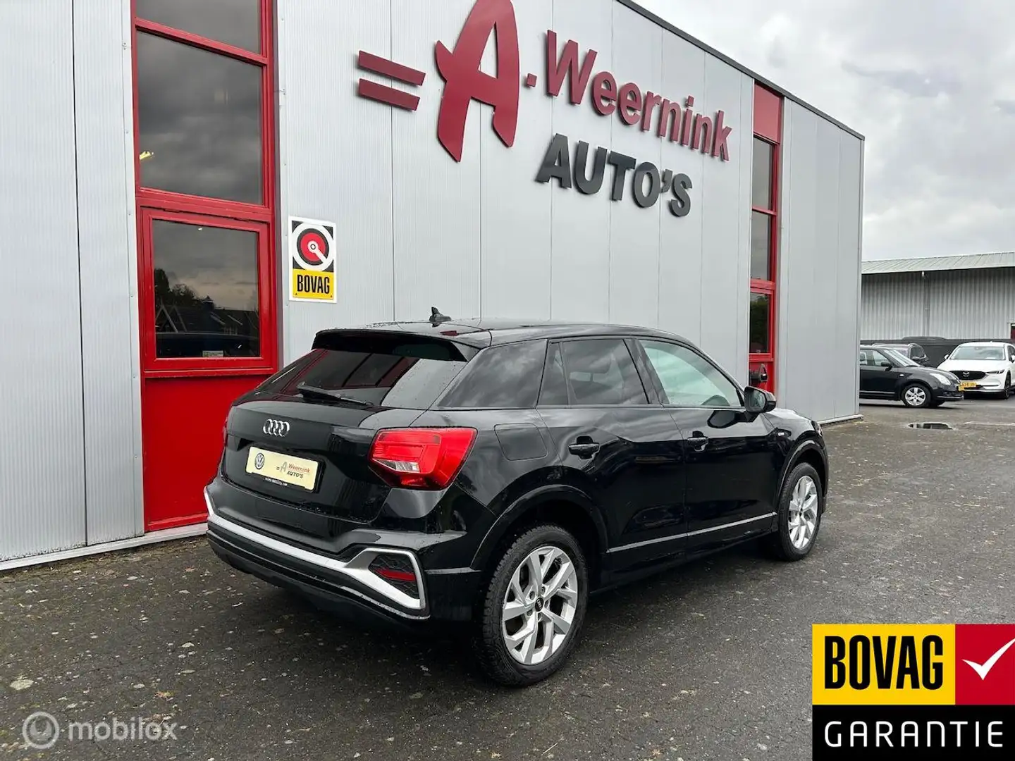 Audi Q2 35 TFSI S line Edition Zwart - 2
