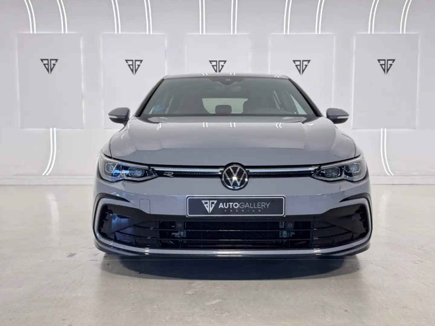 Volkswagen Golf 1.5 eTSI R-Line DSG 110kW Gris - 2