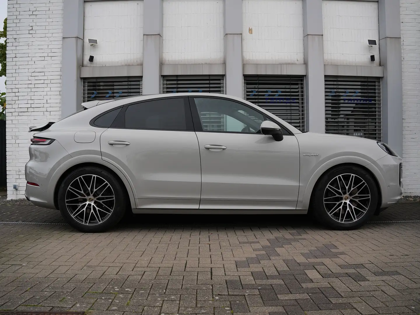 Porsche Cayenne E-Hybrid Coupé SPORTDESIGN-PAKET-INNODRIVE-HUD Grau - 1
